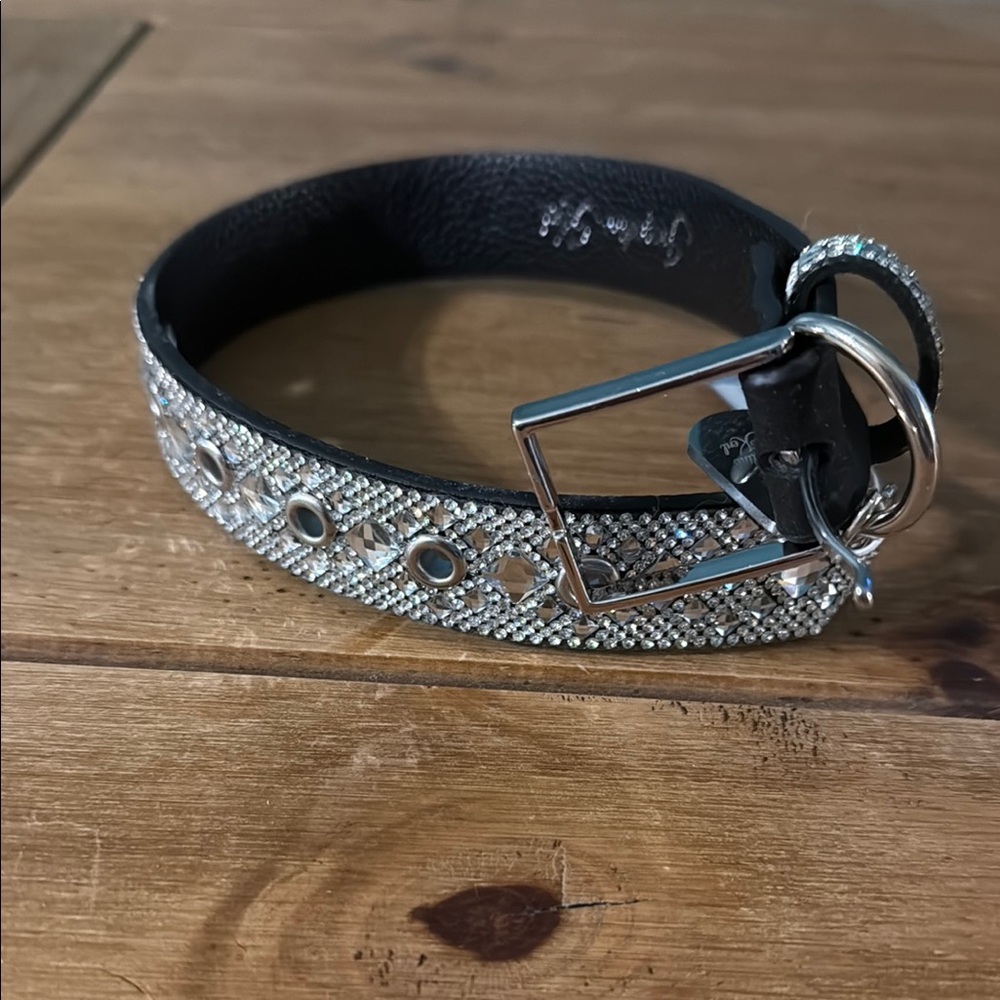 Elegant Black and Silver Women's Bracelet